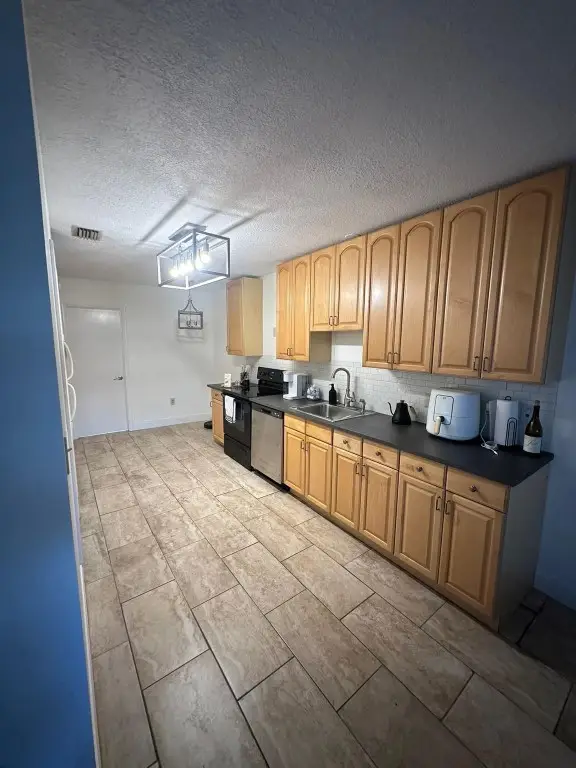 2050 Oleander Boulevard #10-105, Fort Pierce, FL 34950 - Image #2