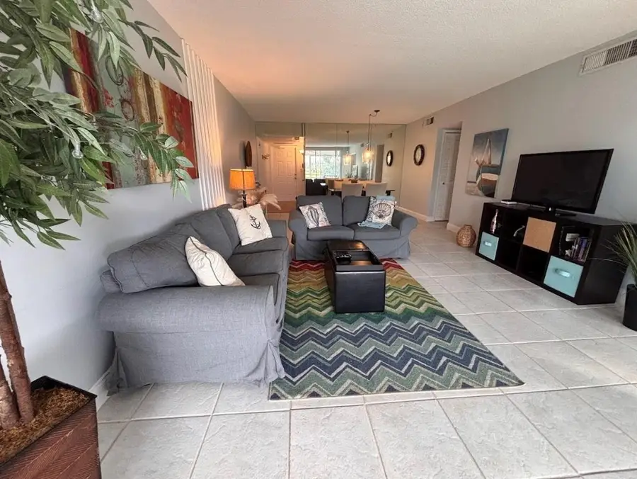 2671 S Course Drive #204, Pompano Beach, FL 33069 - Image #2