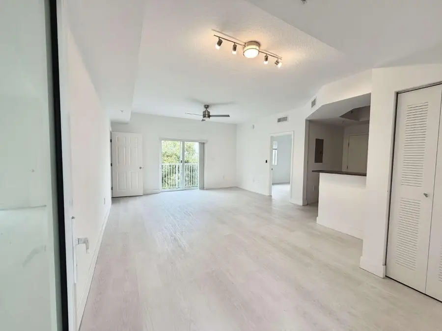 7516 NE 1st Avenue #302, Miami, FL 33138 - Image #2