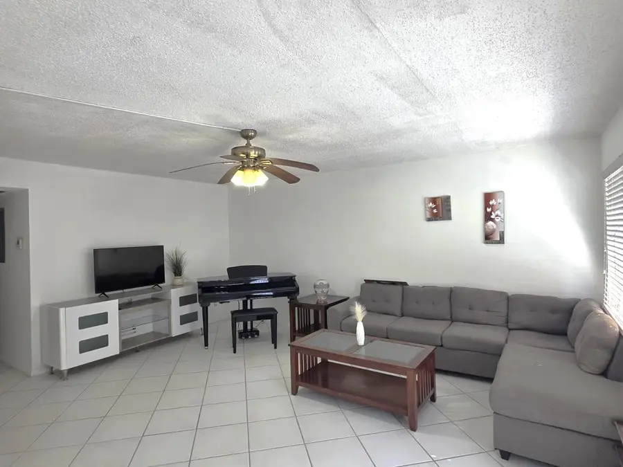3028 Harwood D #3028, Deerfield Beach, FL 33442 - Image #2