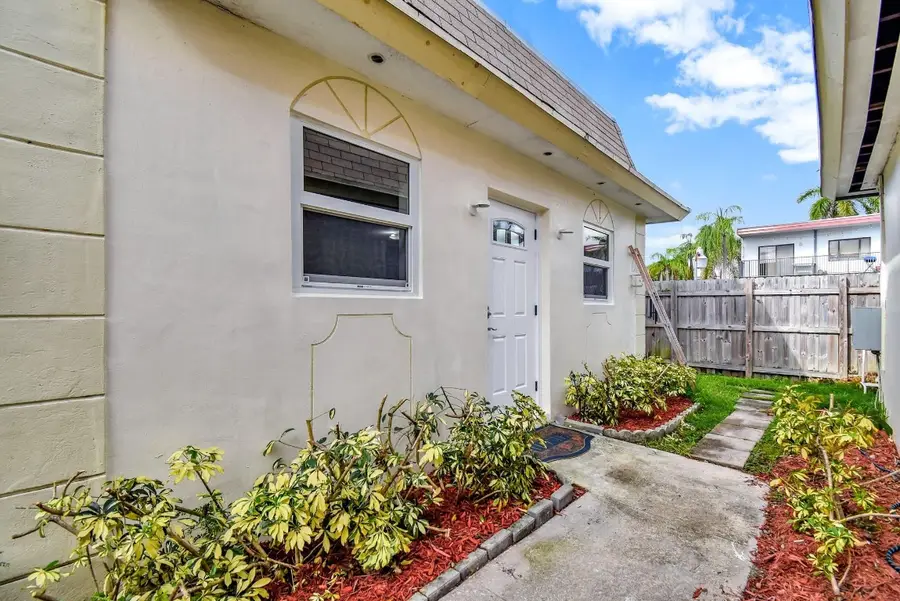 2466 Taylor Street #205, 2B, 3C, 3D & 4D, Hollywood, FL 33020 - Image #2