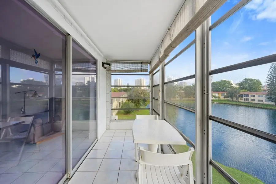 2880 NE 203rd Street #36, Miami, FL 33180 - Image #2