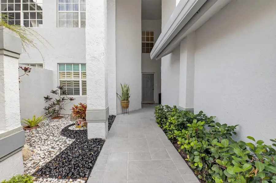 11586 Briarwood Circle #4, Boynton Beach, FL 33437 - Image #3