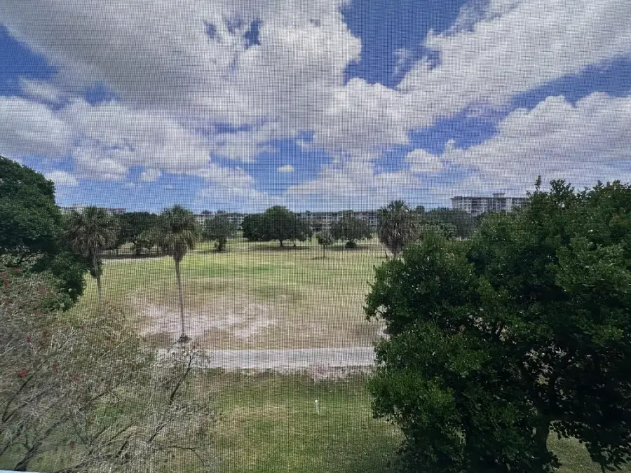 3850 Oaks Clubhouse Drive #403, Pompano Beach, FL 33069 - Image #3