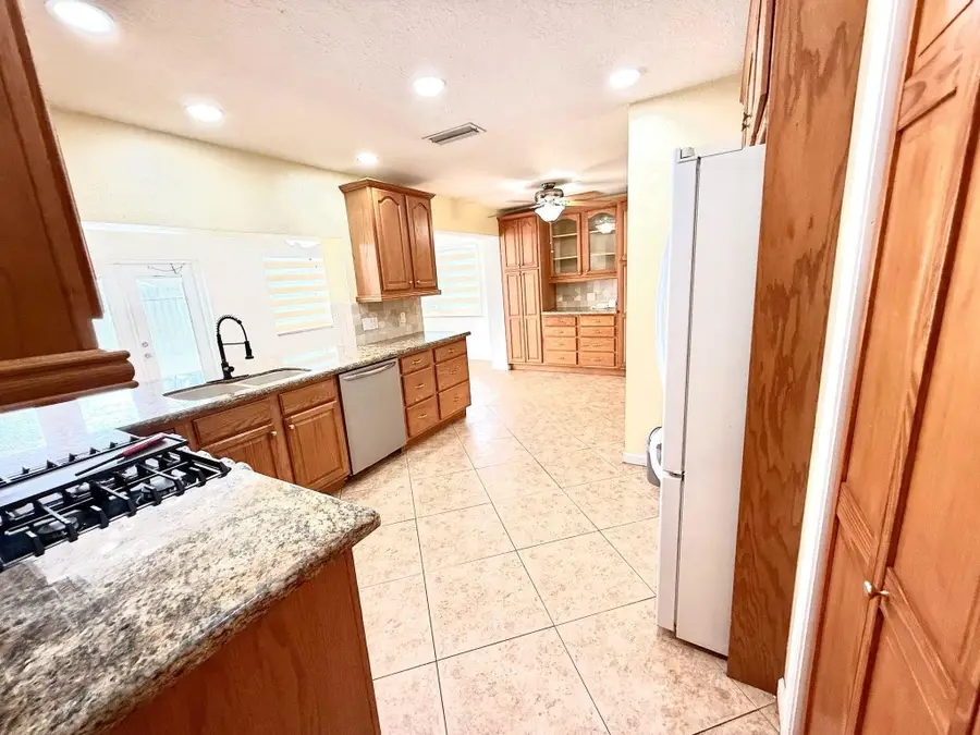 9310 NW 26th Street, Sunrise, FL 33322 - Image #2