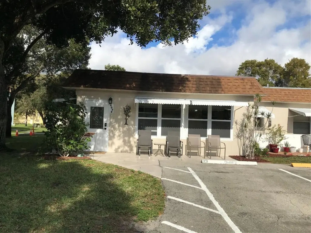 409 SW Natura Avenue #D, Deerfield Beach, FL 33441 - Image #1