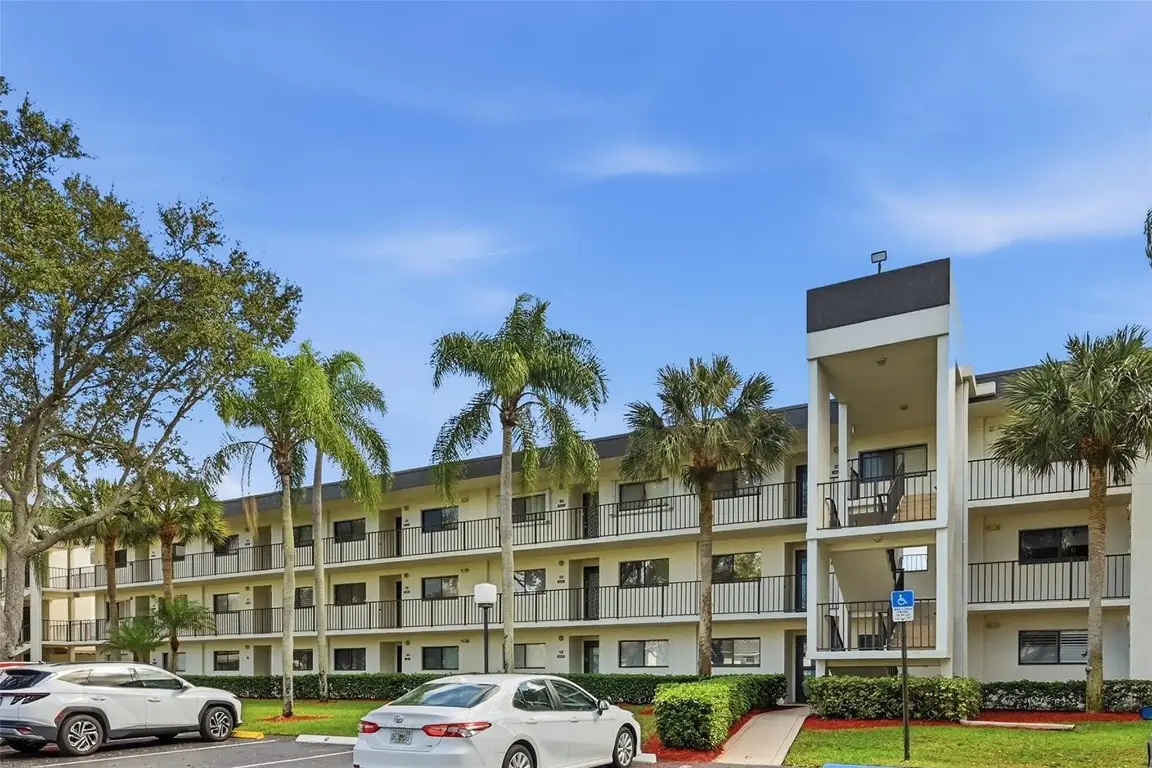 15244 Lakes Of Delray Boulevard #108, Delray Beach, FL 33484 - Image #1