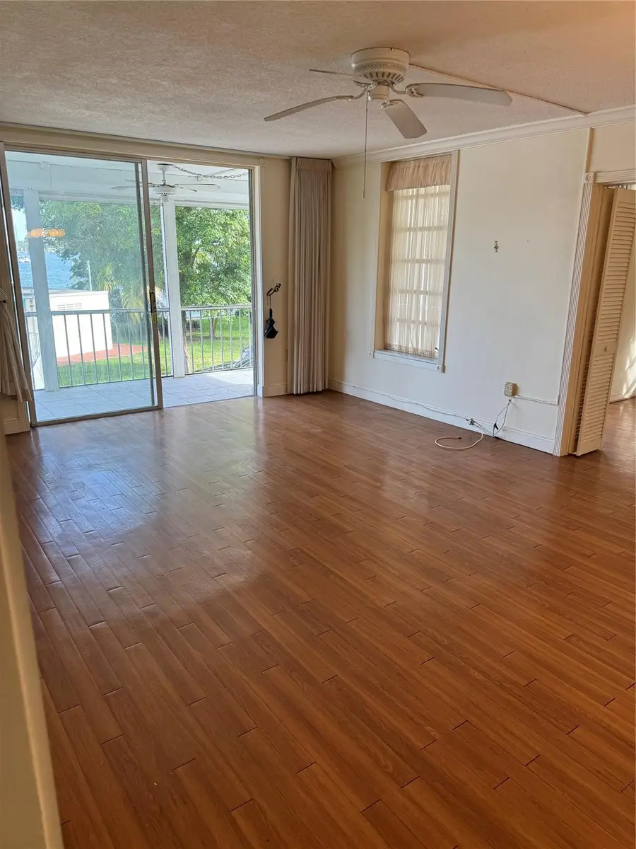 2910 Point Drive #M214, Aventura, FL 33160 - #2