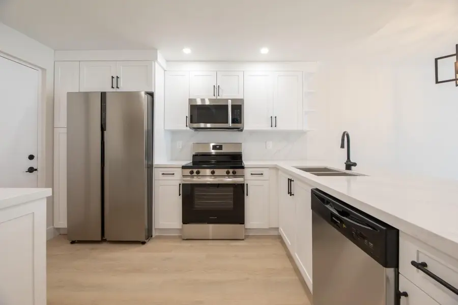 2322 S Cypress Bend Drive #411, Pompano Beach, FL 33069 - Image #3