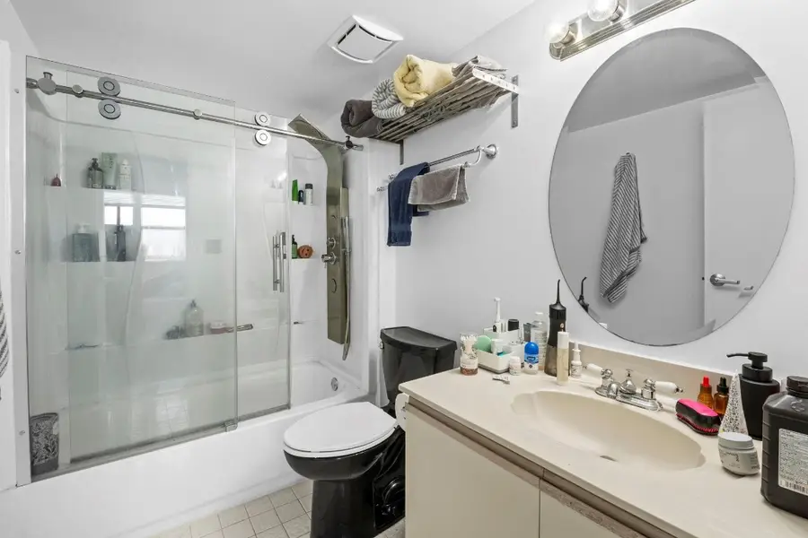 16558 NE 26th Avenue #6C, North Miami Beach, FL 33160 - Image #2