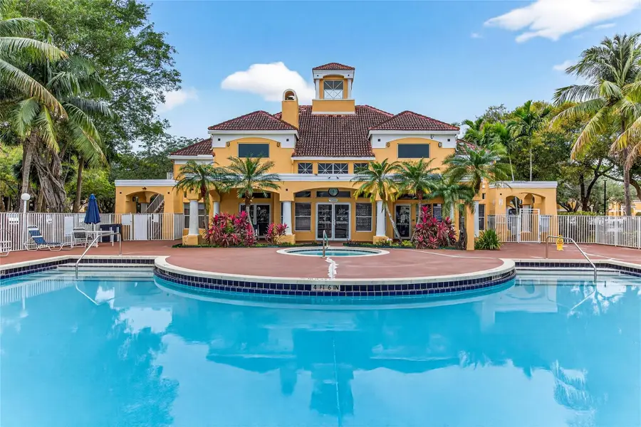 2361 NW 33rd Street #605, Oakland Park, FL 33309 - Image #3