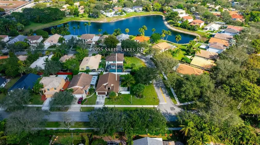 3955 Sabal Lakes Road, Delray Beach, FL 33445 - Image #2