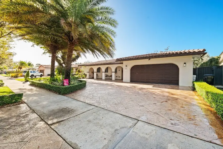 6320 Pent Place, Miami Lakes, FL 33014 - Image #3