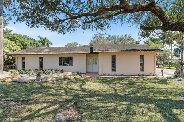 5400 SW 164 Terrace, Southwest Ranches, FL 33331