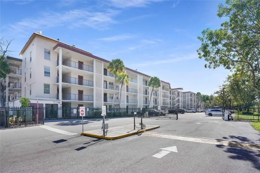2650 NW 49th Avenue #320, Lauderdale Lakes, FL 33313 - Image #3