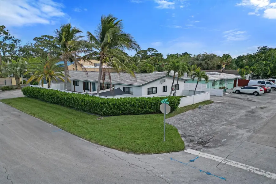 2500 NE 16th Avenue, Fort Lauderdale, FL 33305 - Image #2