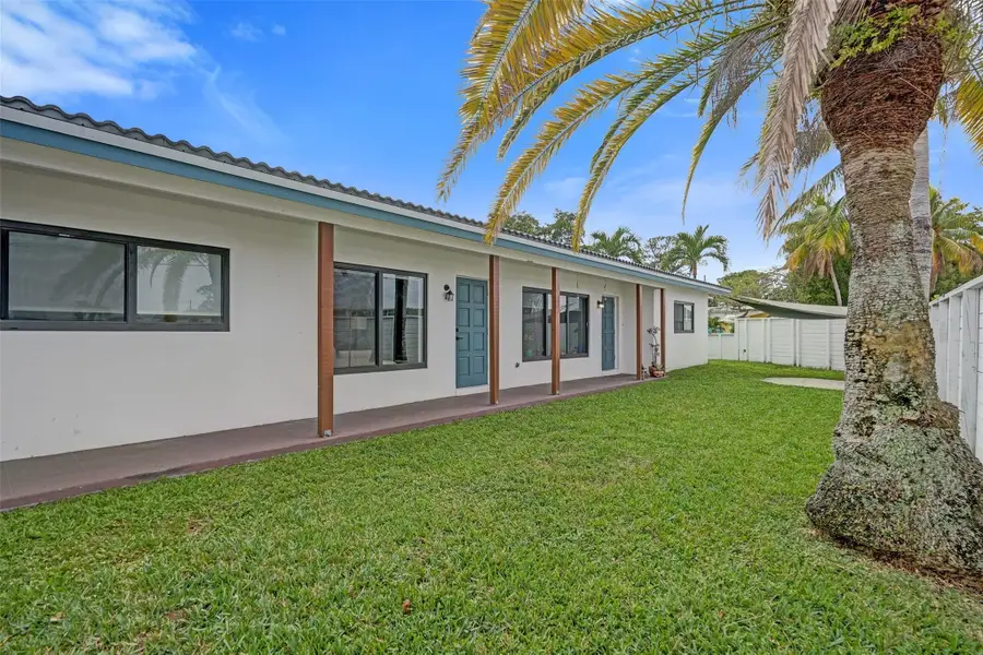 2500 NE 16th Avenue, Fort Lauderdale, FL 33305 - Image #3