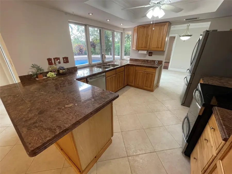 7308 NW 81st Street, Tamarac, FL 33321 - Image #3