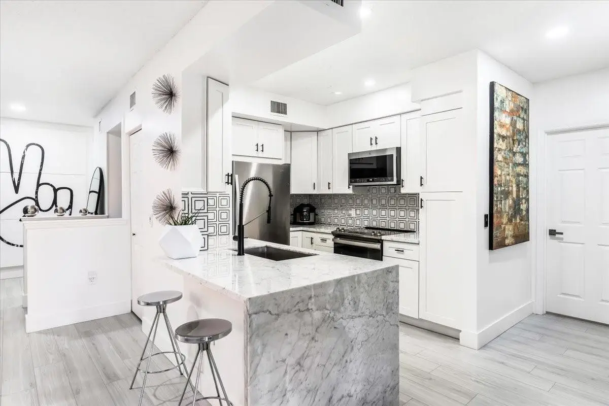 2452 Centergate Drive #203, Miramar, FL 33025 - Image #1