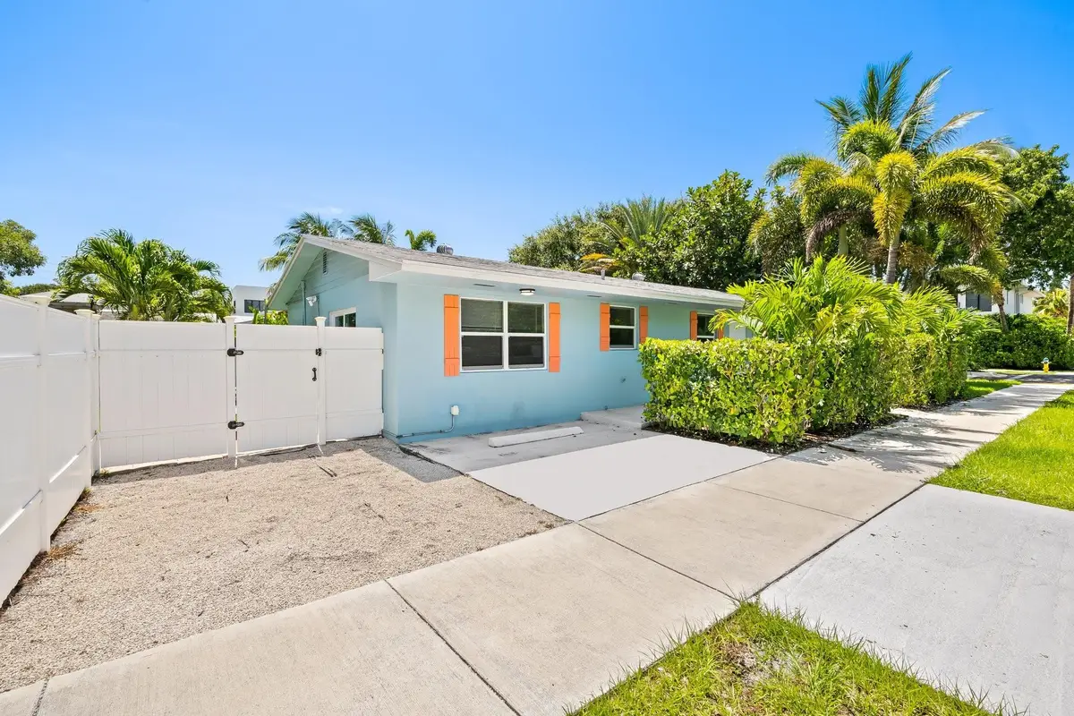 415 SE 3rd Avenue, Delray Beach, FL 33483 - Image #1