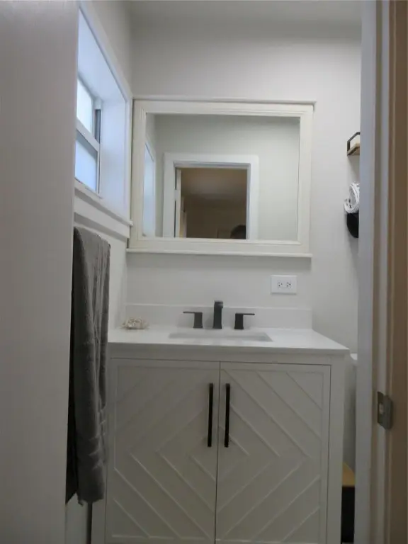 5456 NE 3rd Terrace, Fort Lauderdale, FL 33334 - Image #3