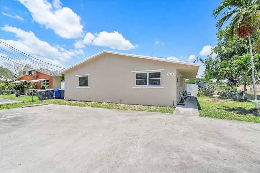 5829 Taylor Street, Hollywood, FL 33021 - #3