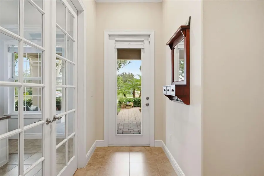 235 11th Square, Vero Beach, FL 32962 - #3