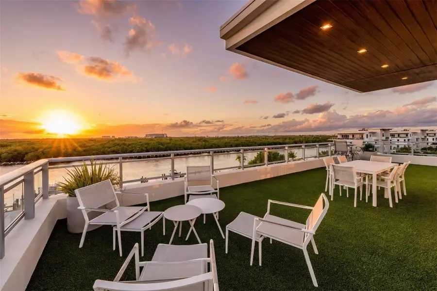 350 Desoto Street, Hollywood, FL 33019 - Image #2