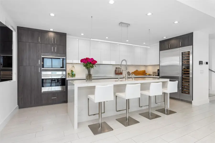 350 Desoto Street, Hollywood, FL 33019 - Image #3