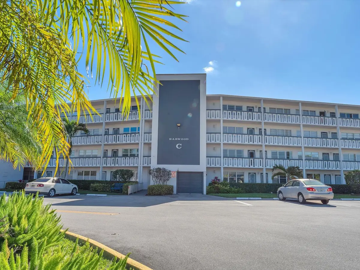 2024 Harwood C #2024, Deerfield Beach, FL 33442 - Image #1