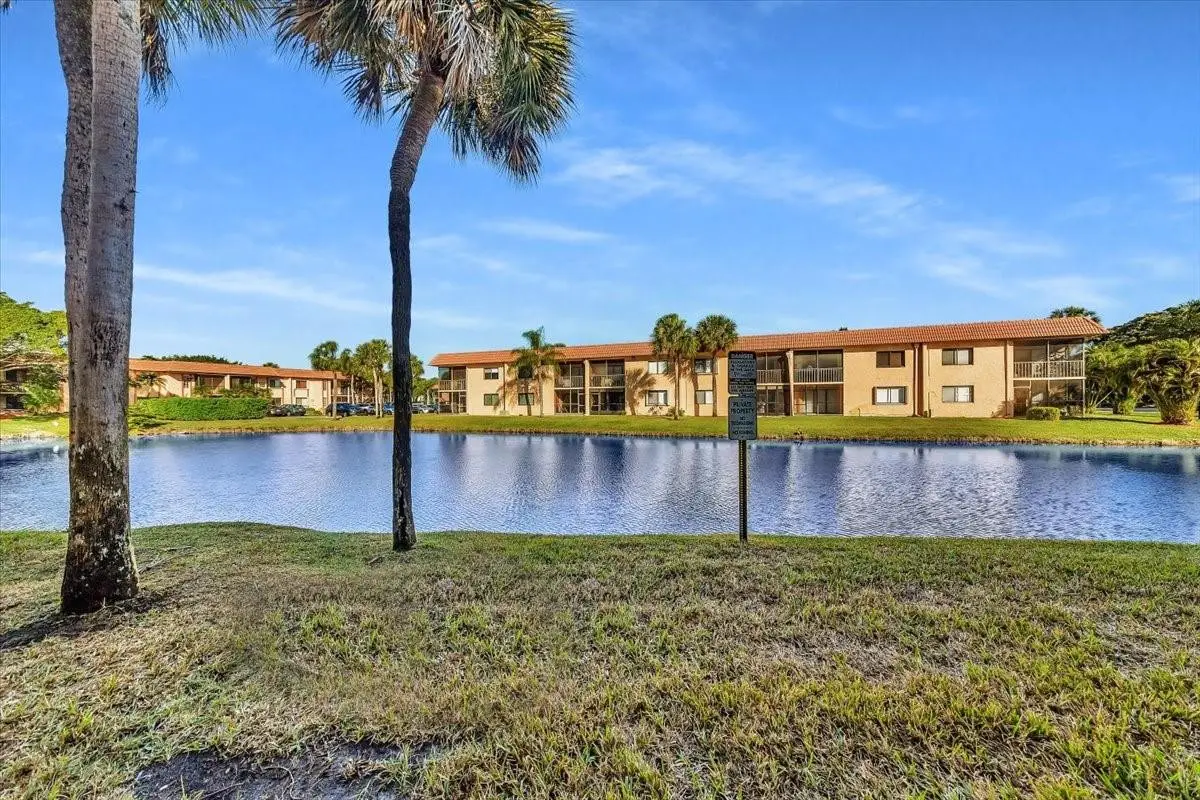 140 Lakeview Drive #105, Weston, FL 33326 - Image #1