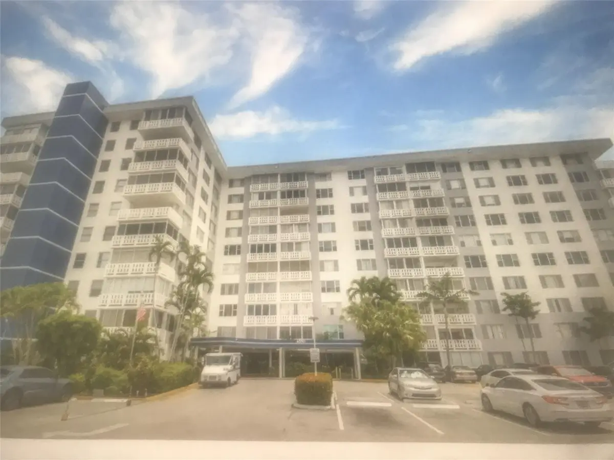 Address Withheld By Seller, Hollywood, FL 33021 - Image #1