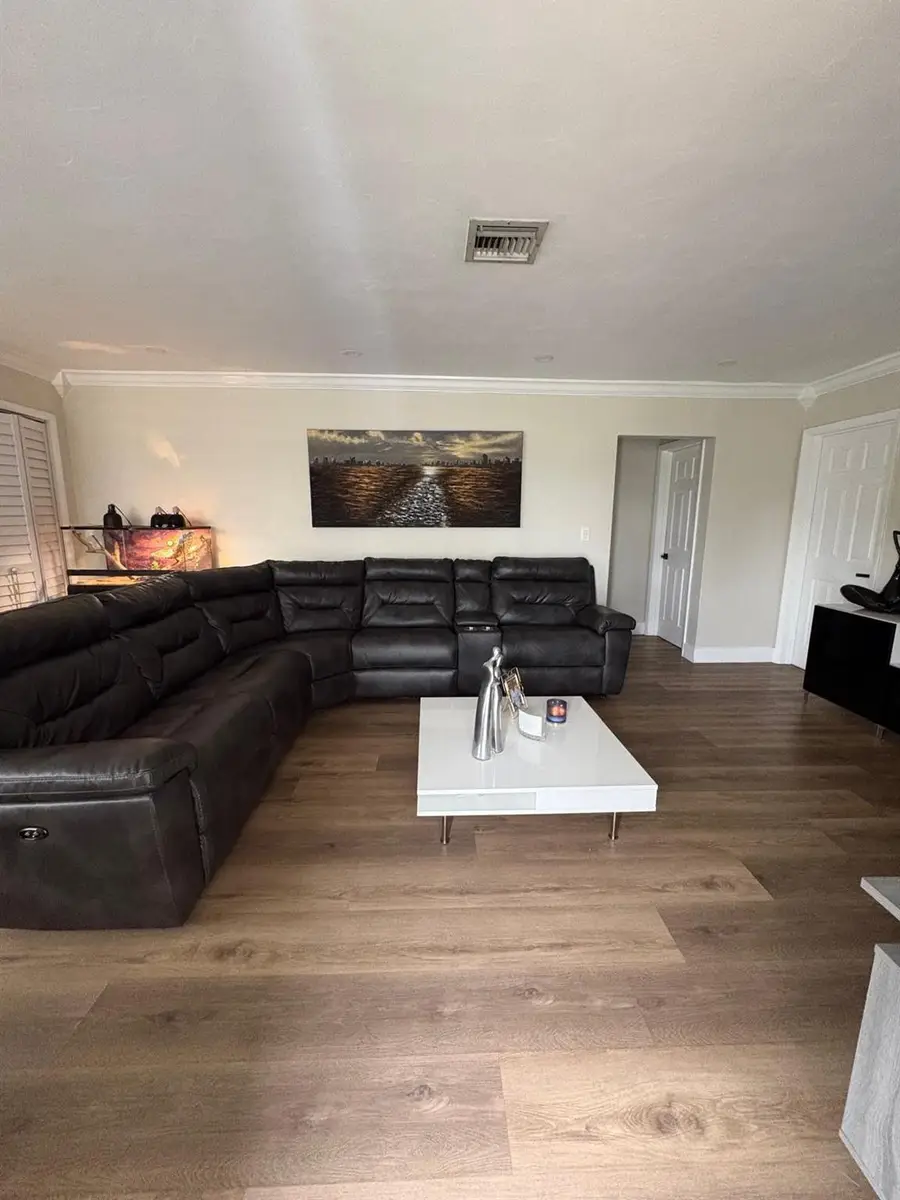 11831 SW 207 Street, Miami, FL 33177 - Image #2