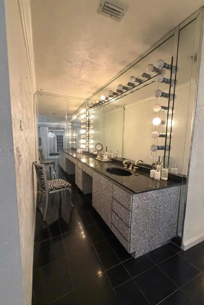 11201 NW 15th Court, Miami, FL 33167 - Image #2