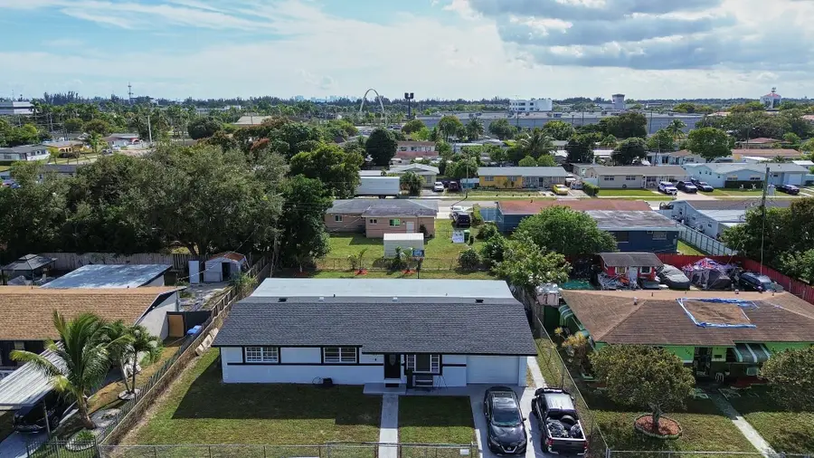 1272 NW 172nd Terrace, Miami, FL 33169 - Image #2