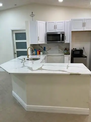 465 NW 20th Avenue, Pompano Beach, FL 33069 - Image #1