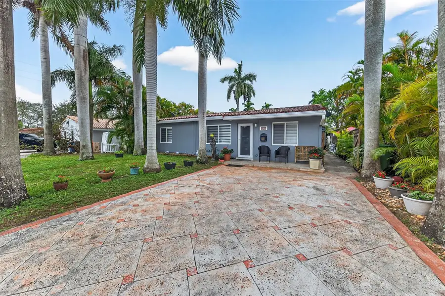 918 NE 4th Street, Hallandale Beach, FL 33009 - Image #2