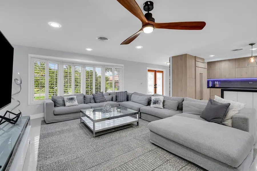 4710 NE 27th Avenue, Fort Lauderdale, FL 33308 - #3