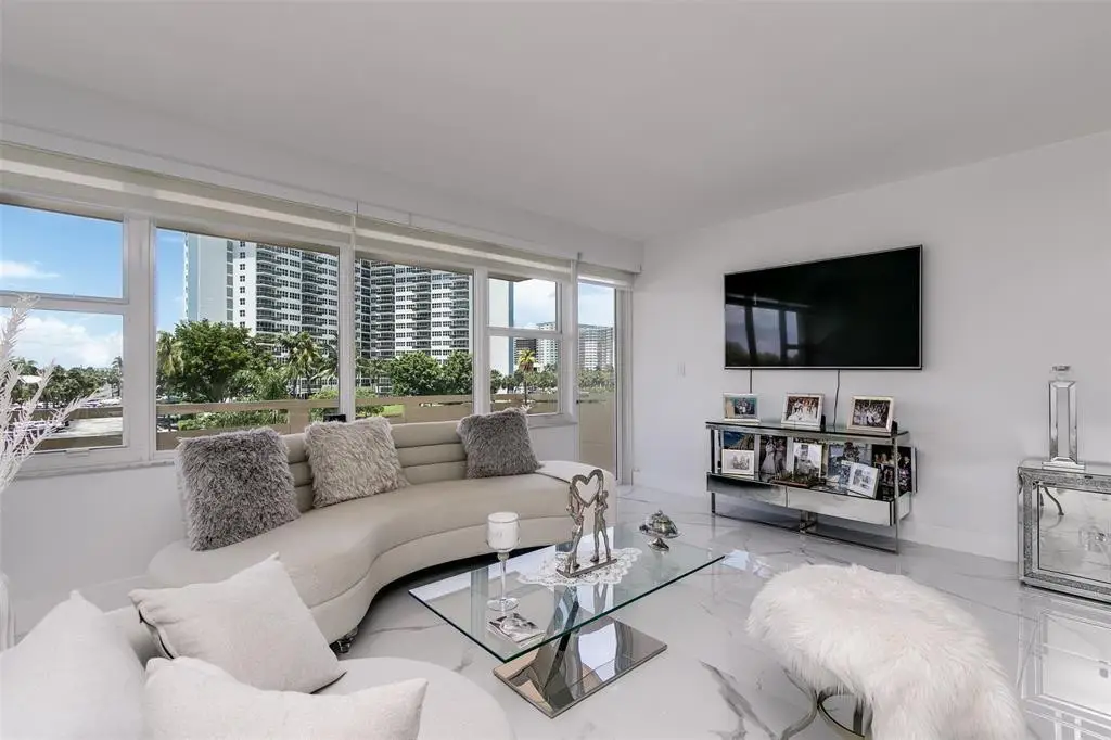 3333 NE 34th Street #304, Fort Lauderdale, FL 33308 - Image #1