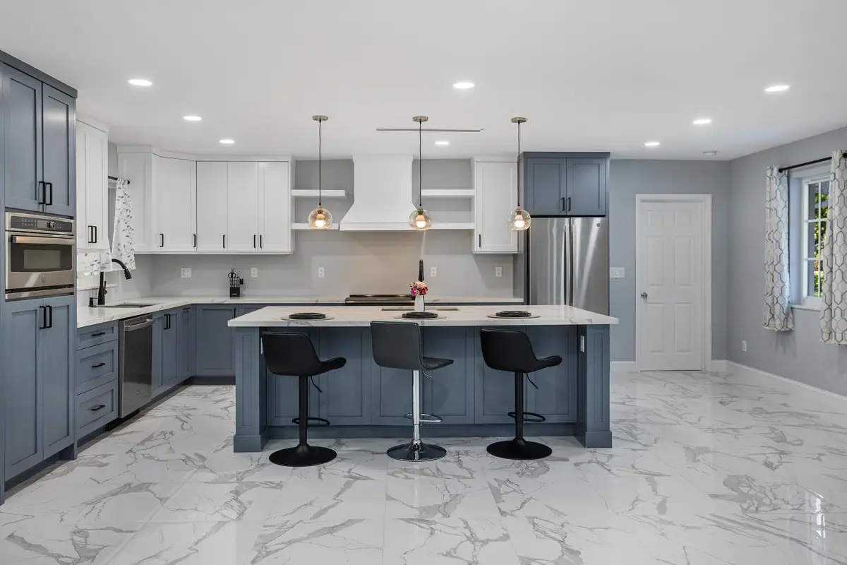 17020 SW 83rd Court, Palmetto Bay, FL 33157 - Image #1