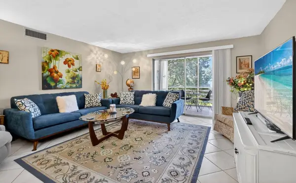 330 NE 26th Avenue #318, Boynton Beach, FL 33435