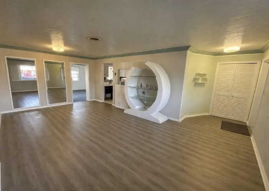 7860 NW 12th Street, Pembroke Pines, FL 33024 - Image #2