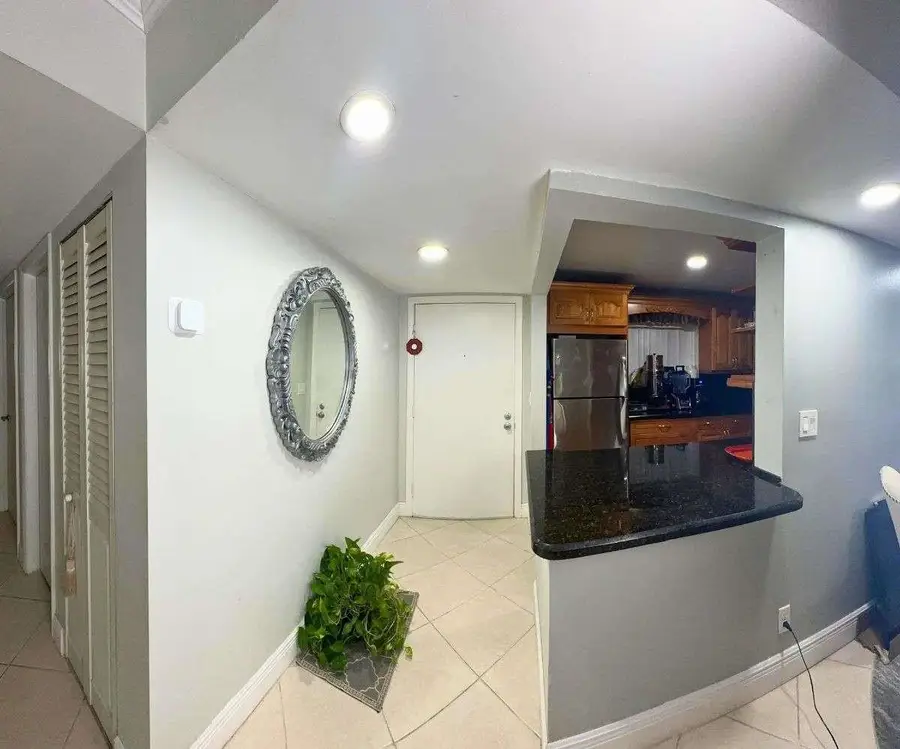 5160 Las Verdes Circle #103, Delray Beach, FL 33484 - Image #3
