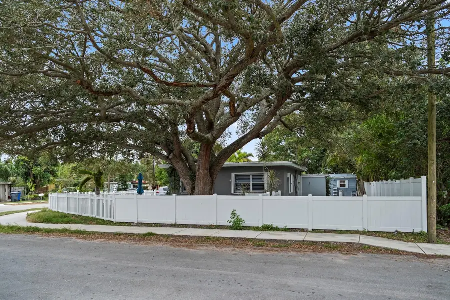 5829 Hayes Street, Hollywood, FL 33021 - Image #3