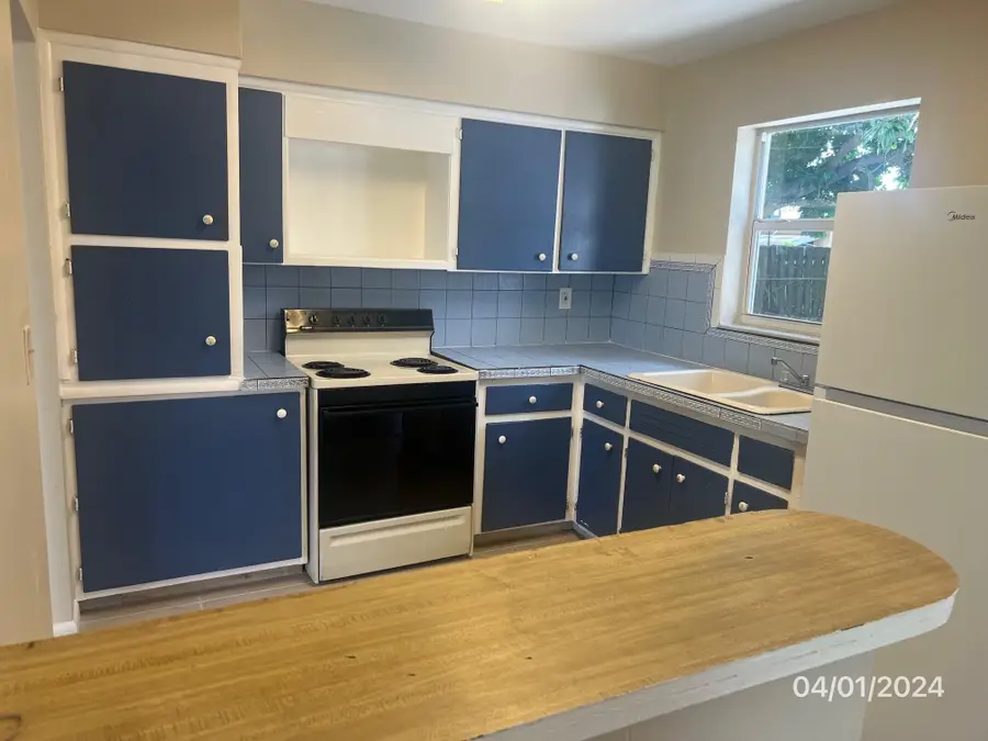 1055 Wyoming Avenue, Fort Lauderdale, FL 33312 - Image #3