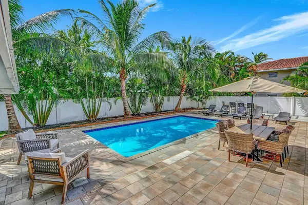 2740 NE 30th Place, Fort Lauderdale, FL 33306