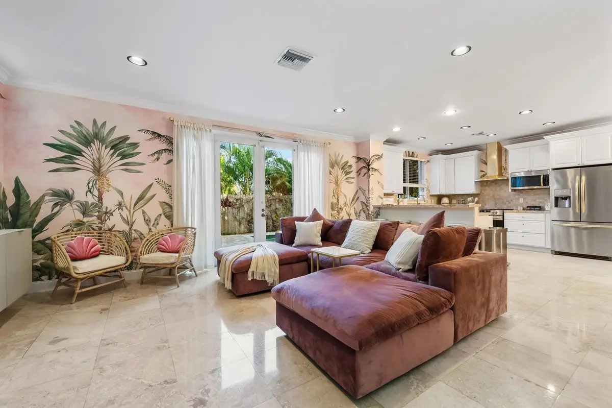 1703 NE 11th Street #1703, Fort Lauderdale, FL 33304 - Image #1