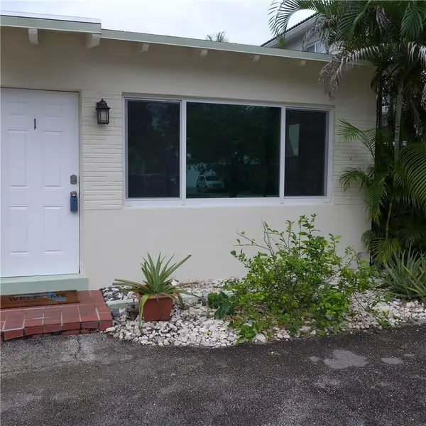 812 NE 15 Avenue, Fort Lauderdale, FL 33304