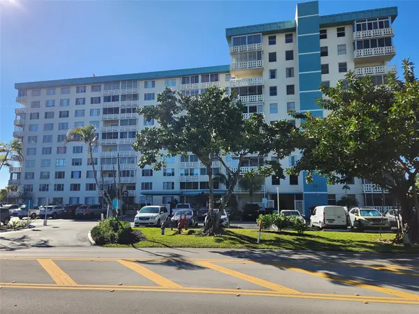 4330 Hillcrest Drive #616, Hollywood, FL 33021