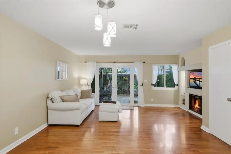 705 NE 1st Street #2, Fort Lauderdale, FL 33301 - #3